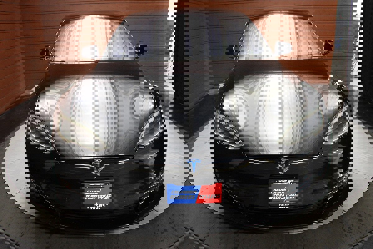 Used 2018 Tesla Model S 75D image 2