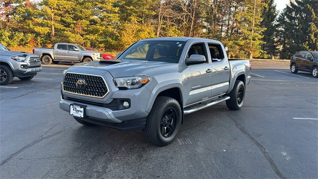 Used 2018 Toyota Tacoma TRD Sport image 37