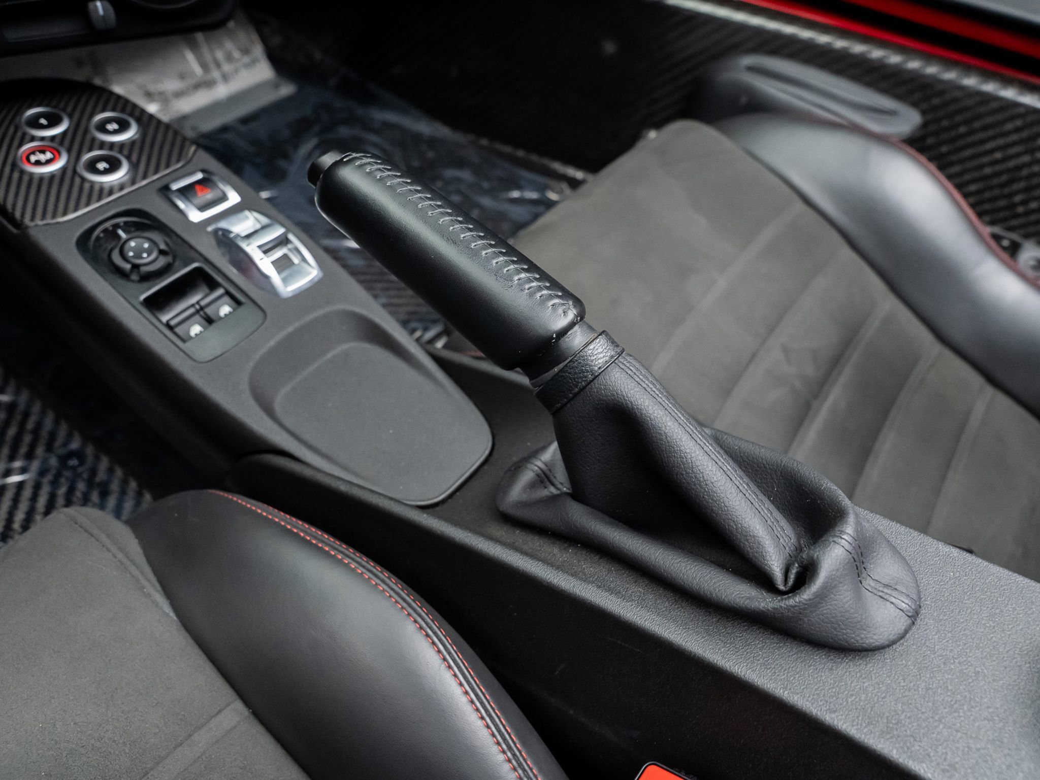 Used 2015 Alfa Romeo 4C Spider w/ Spider Track Package RWD image 41