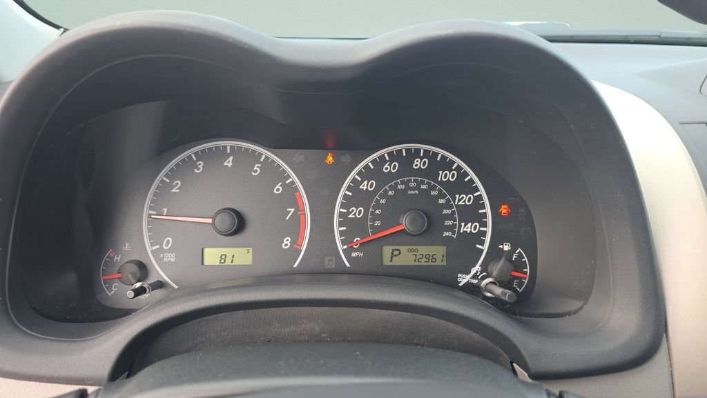 Used 2013 Toyota Corolla L FWD image 18