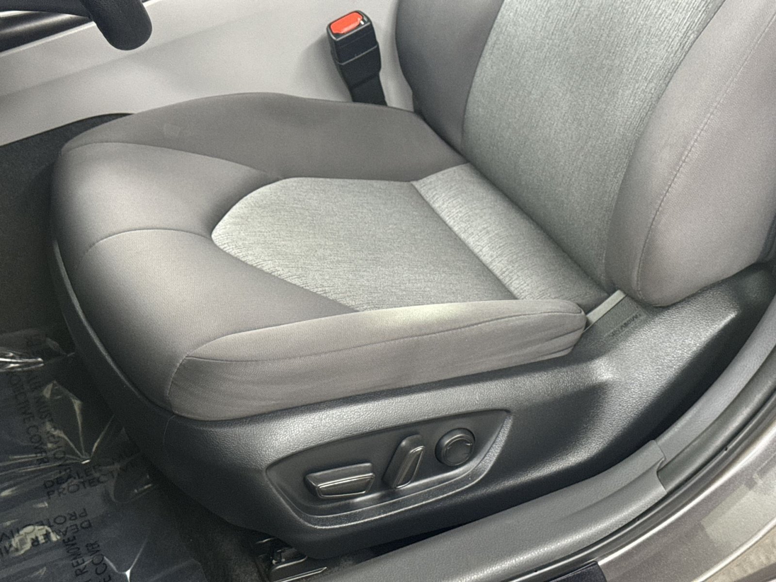 Used 2024 Toyota Camry LE FWD image 25
