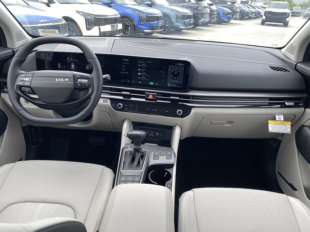 New 2026 Kia Sportage EX w/ EX Panorama Roof Package FWD image 25