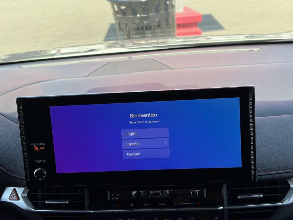 Certified 2026 Toyota Sienna XSE FWD image 28