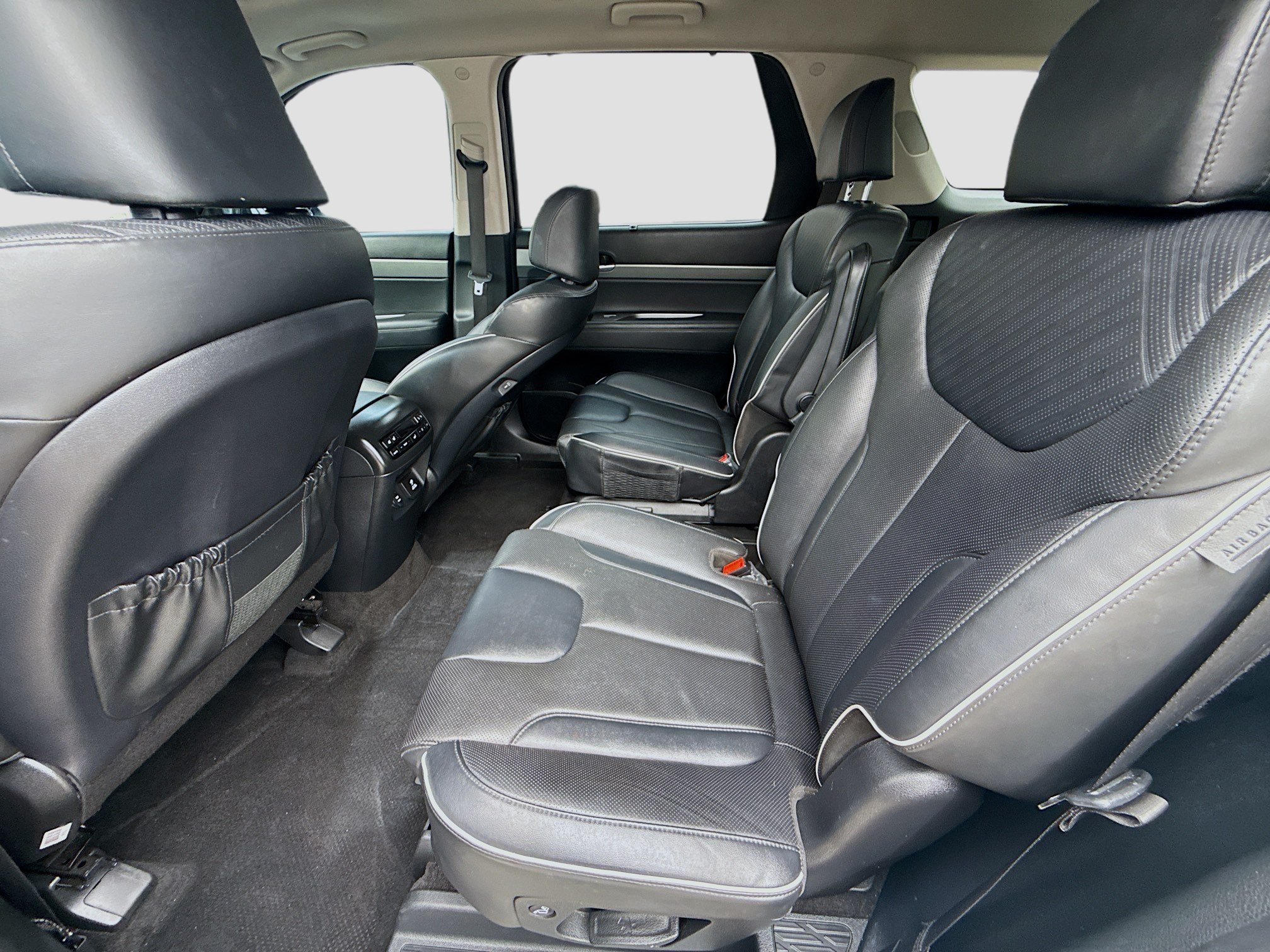 Used 2023 Hyundai Palisade SEL w/ Premium Package FWD image 21