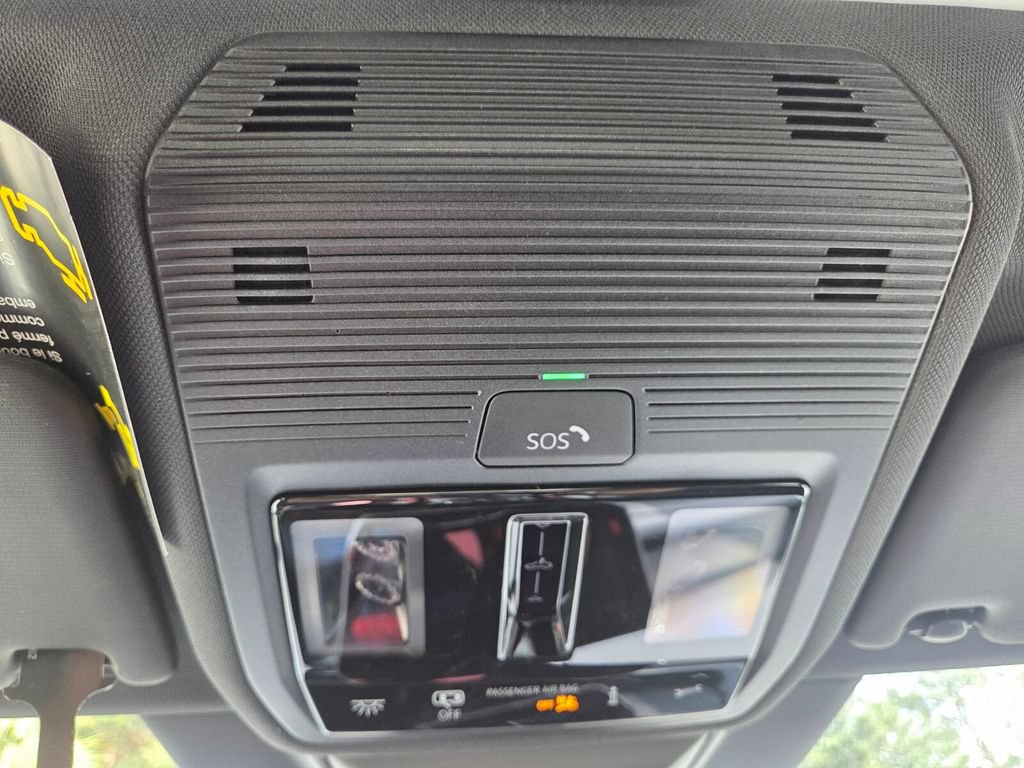New 2026 Volkswagen GTI SE FWD image 18