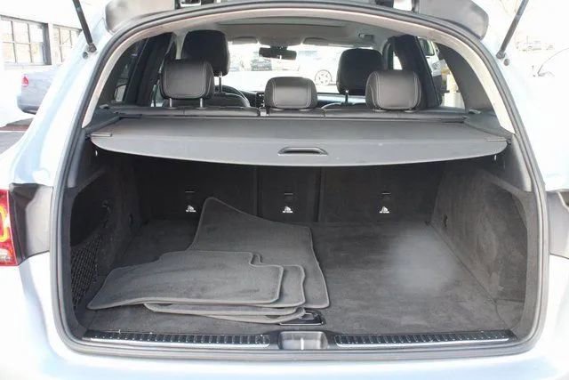 Used 2021 Mercedes-Benz GLC 300 4MATIC image 24