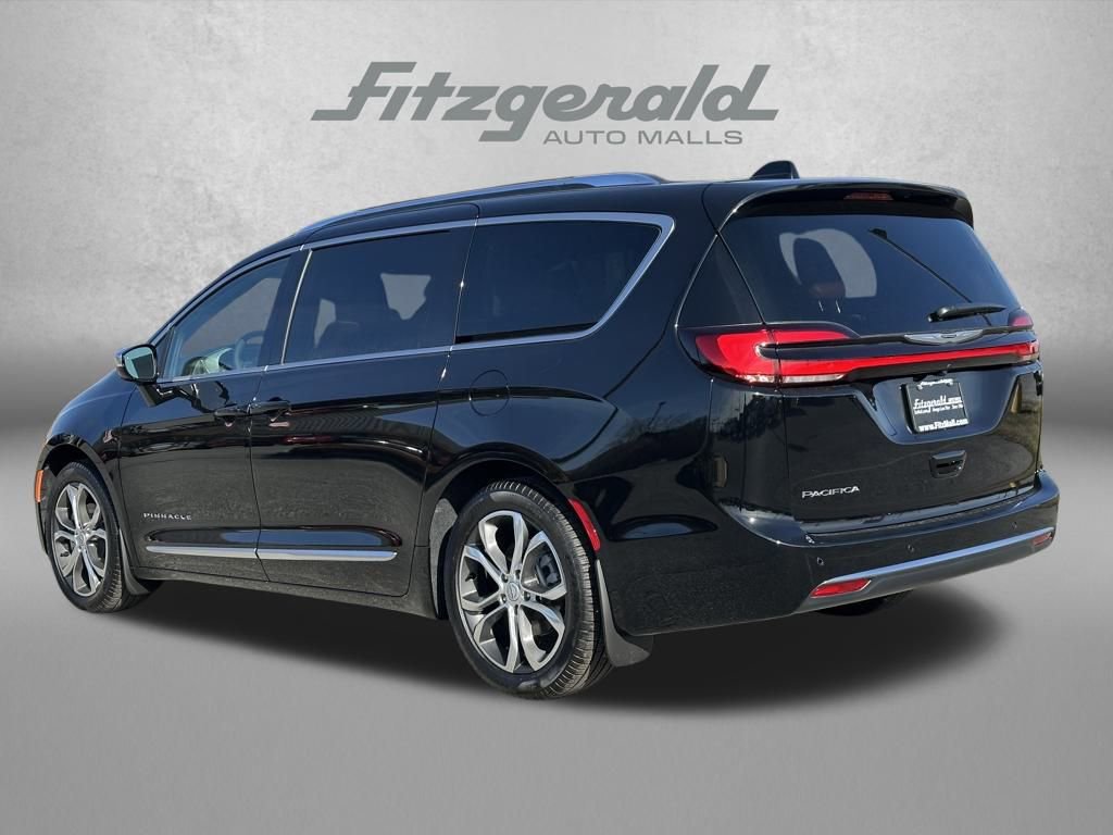 New 2026 Chrysler Pacifica Pinnacle image 11