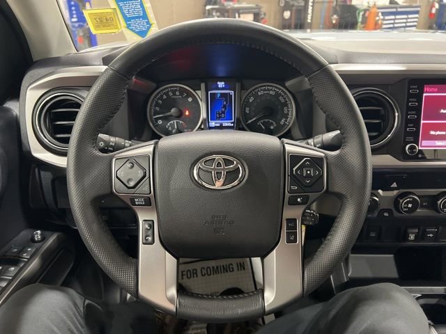 Used 2020 Toyota Tacoma SR5 w/ Technology Package image 6