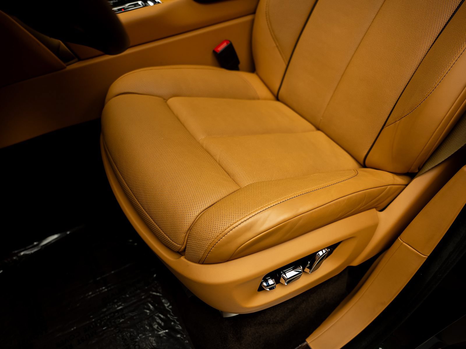 Used 2019 Rolls-Royce Cullinan AWD/4WD image 34