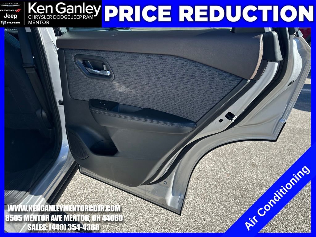 Used 2021 Nissan Rogue SV image 21