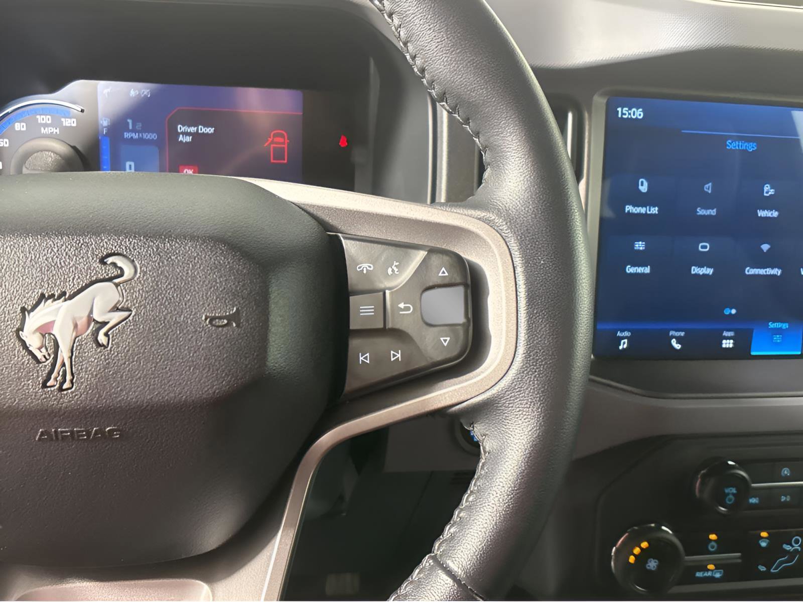 Used 2024 Ford Bronco Black Diamond image 20