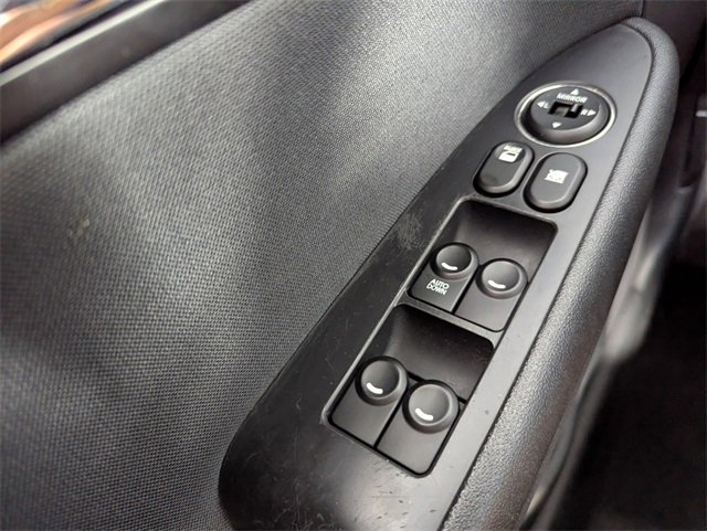 Used 2009 Hyundai Elantra image 30