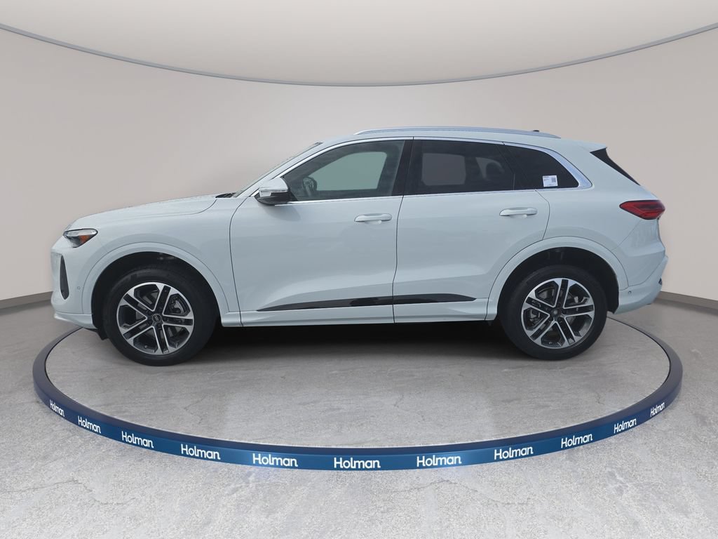 Certified 2025 Audi Q5 Premium w/ Premium Plus AWD/4WD image 8