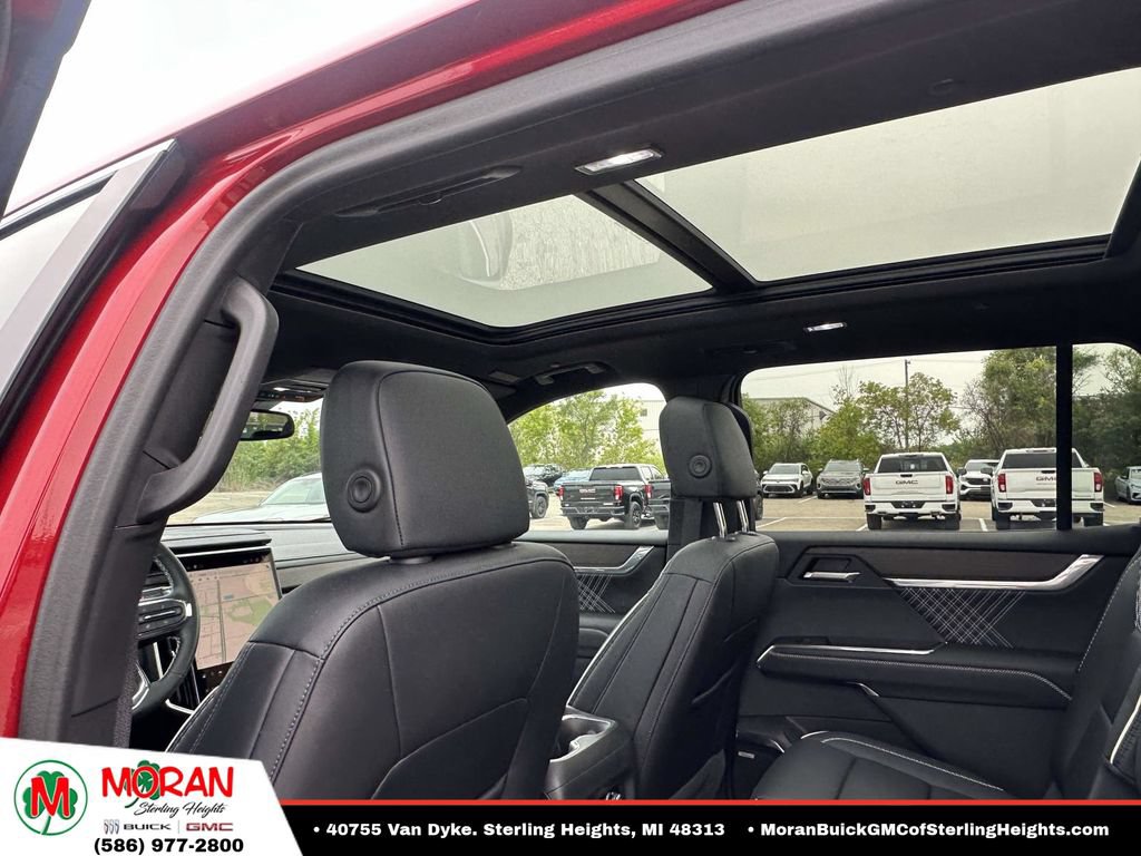 Certified 2024 GMC Acadia Denali w/ LPO, Floor Liner Package AWD/4WD image 15