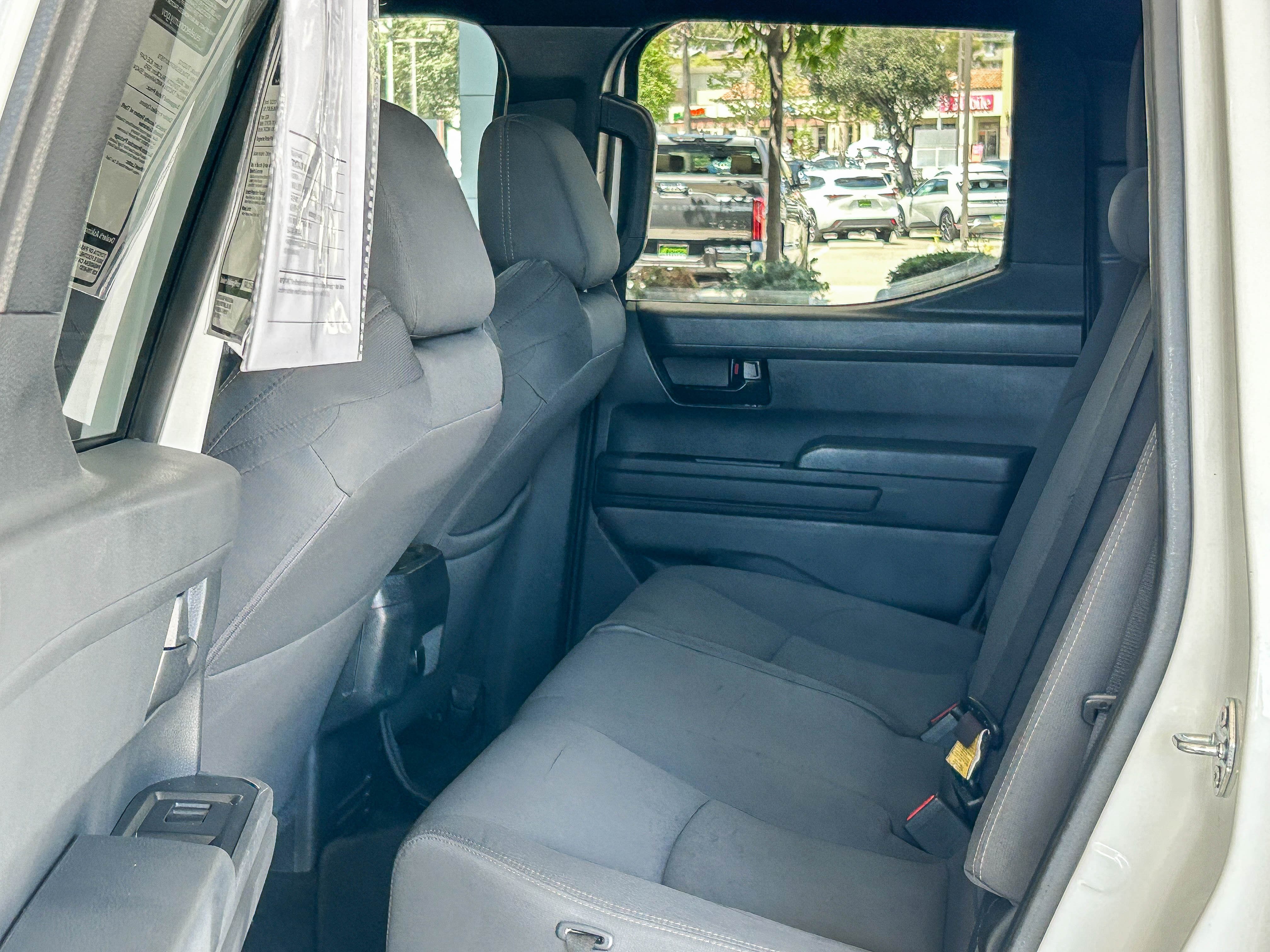Used 2024 Toyota Tacoma SR5 AWD/4WD image 18