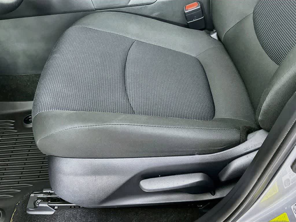 Used 2025 Toyota RAV4 LE FWD image 29