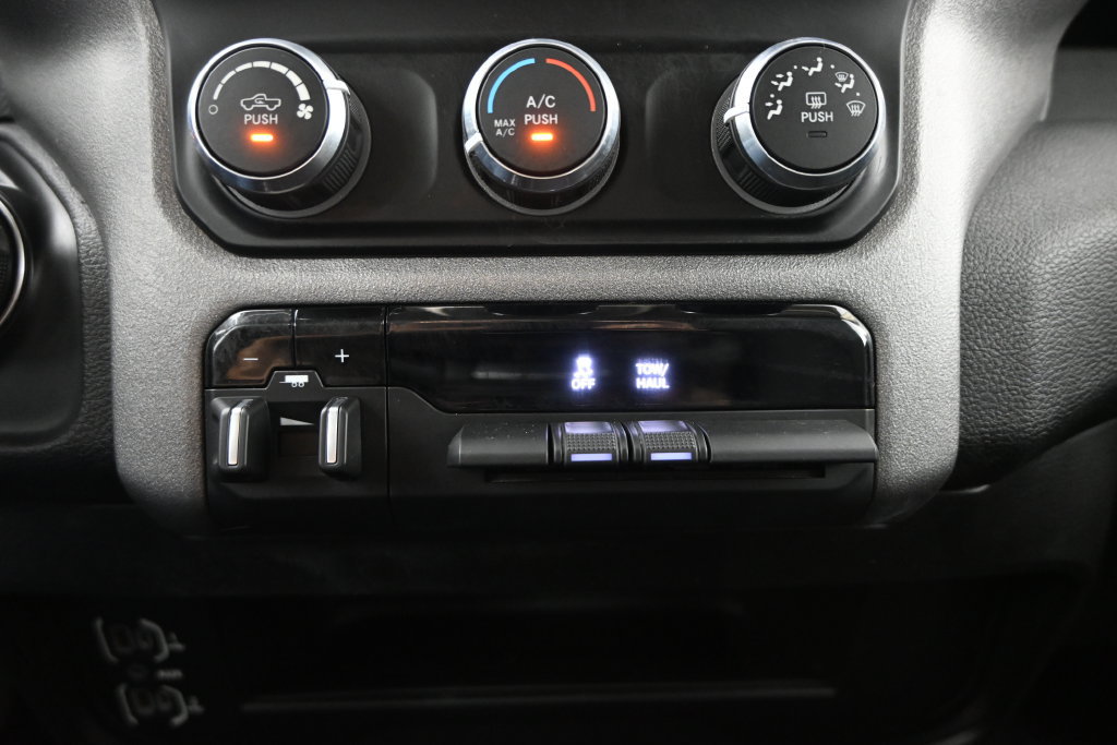 Used 2020 RAM 3500 Tradesman AWD/4WD image 28