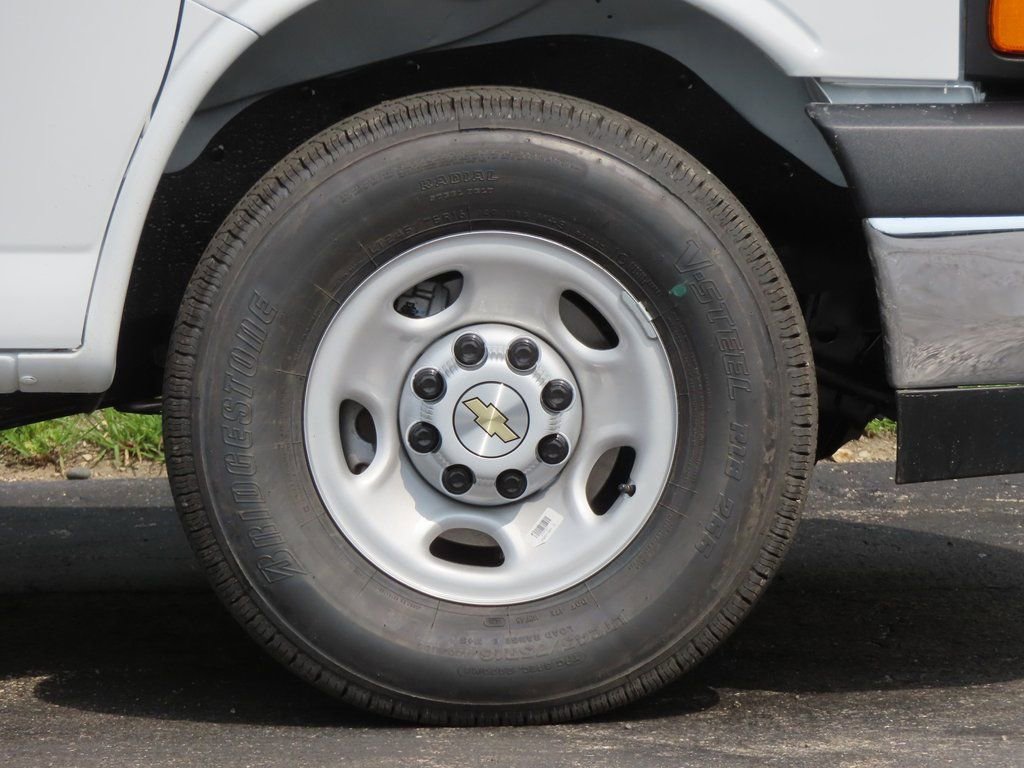 New 2025 Chevrolet Express 3500 w/ Power Convenience Package image 14