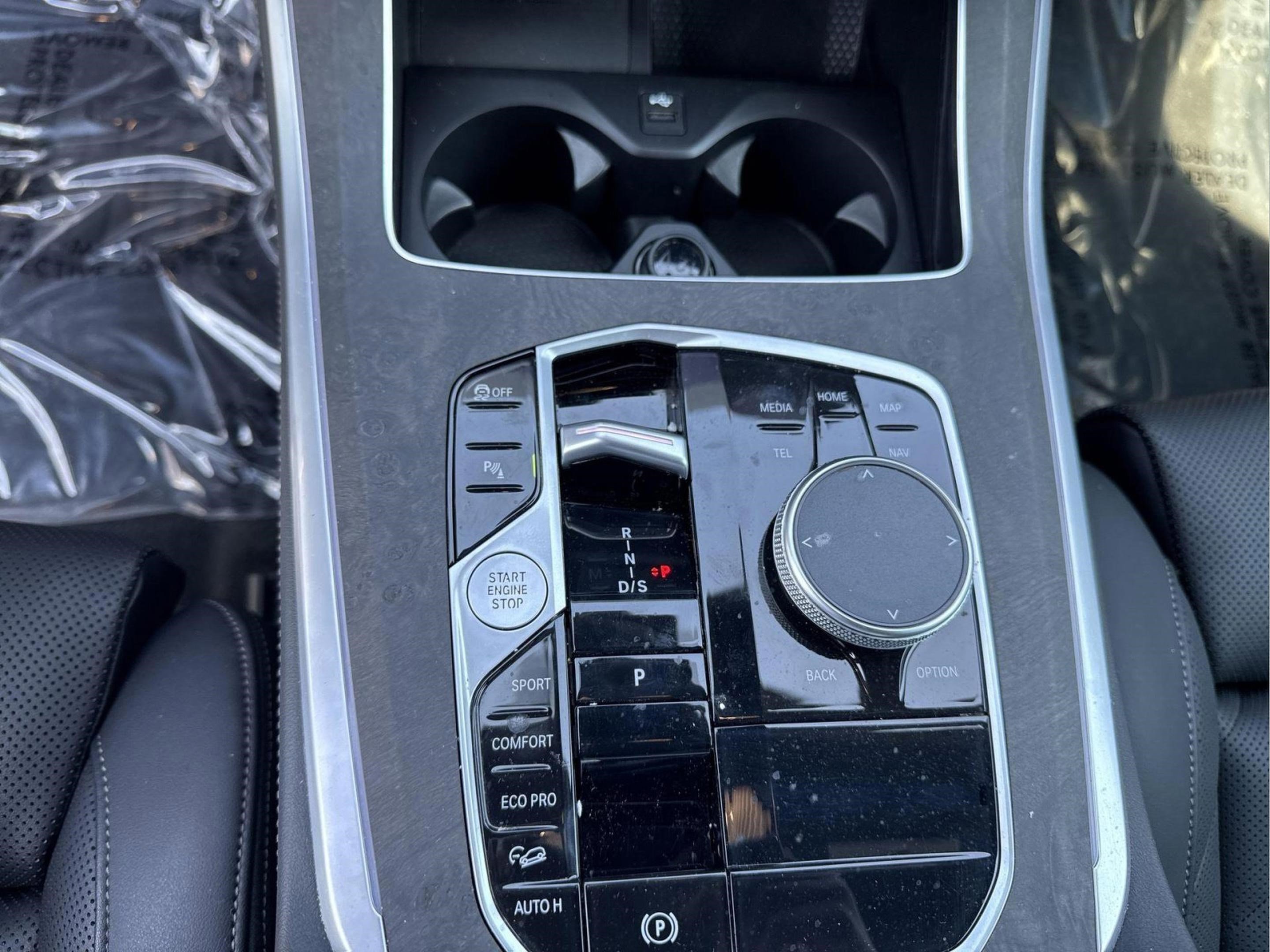 Used 2024 BMW X5 xDrive40i w/ Parking Assistance Package image 27