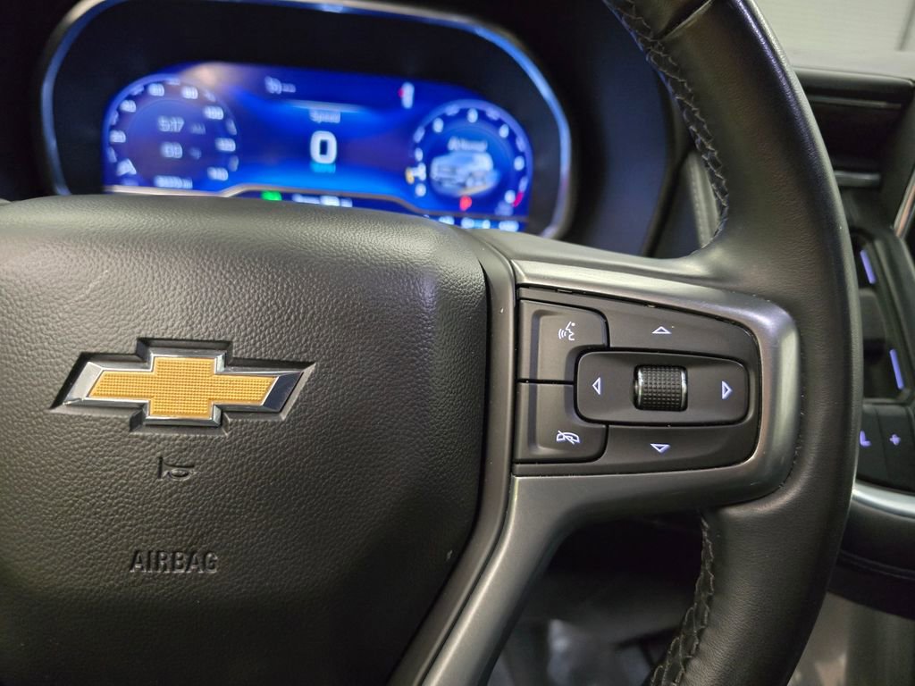 Used 2024 Chevrolet Suburban LT RWD image 20