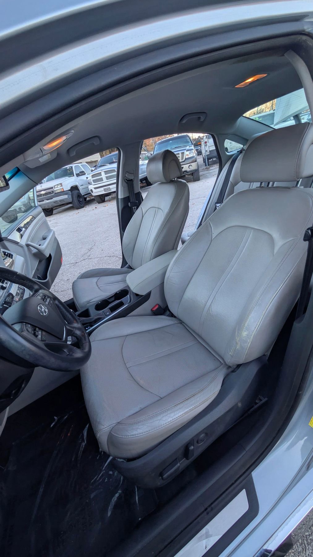Used 2015 Hyundai Sonata Limited FWD image 9