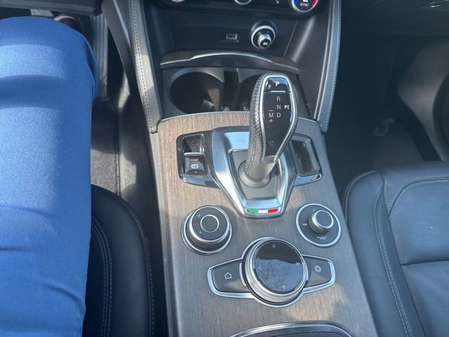 Used 2020 Alfa Romeo Stelvio Ti w/ Active Blind Spot Package image 13