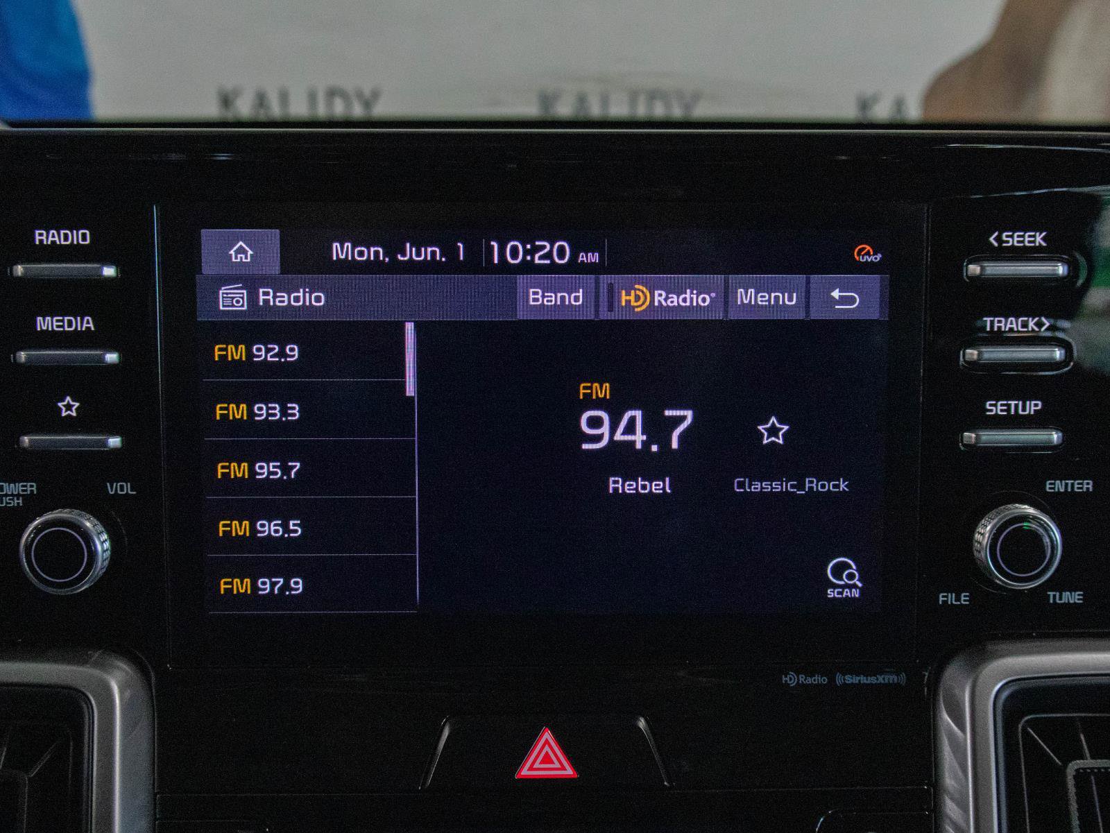Used 2021 Kia Sorento S w/ Panoramic Sunroof Package FWD image 8