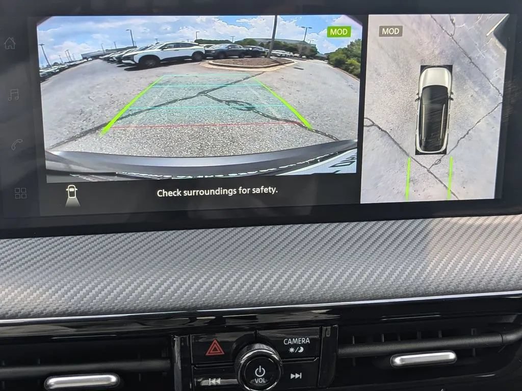 Certified 2026 Nissan Kicks SR FWD image 20