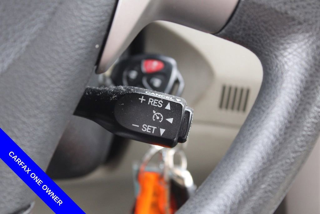 Used 2013 Toyota Corolla LE image 28