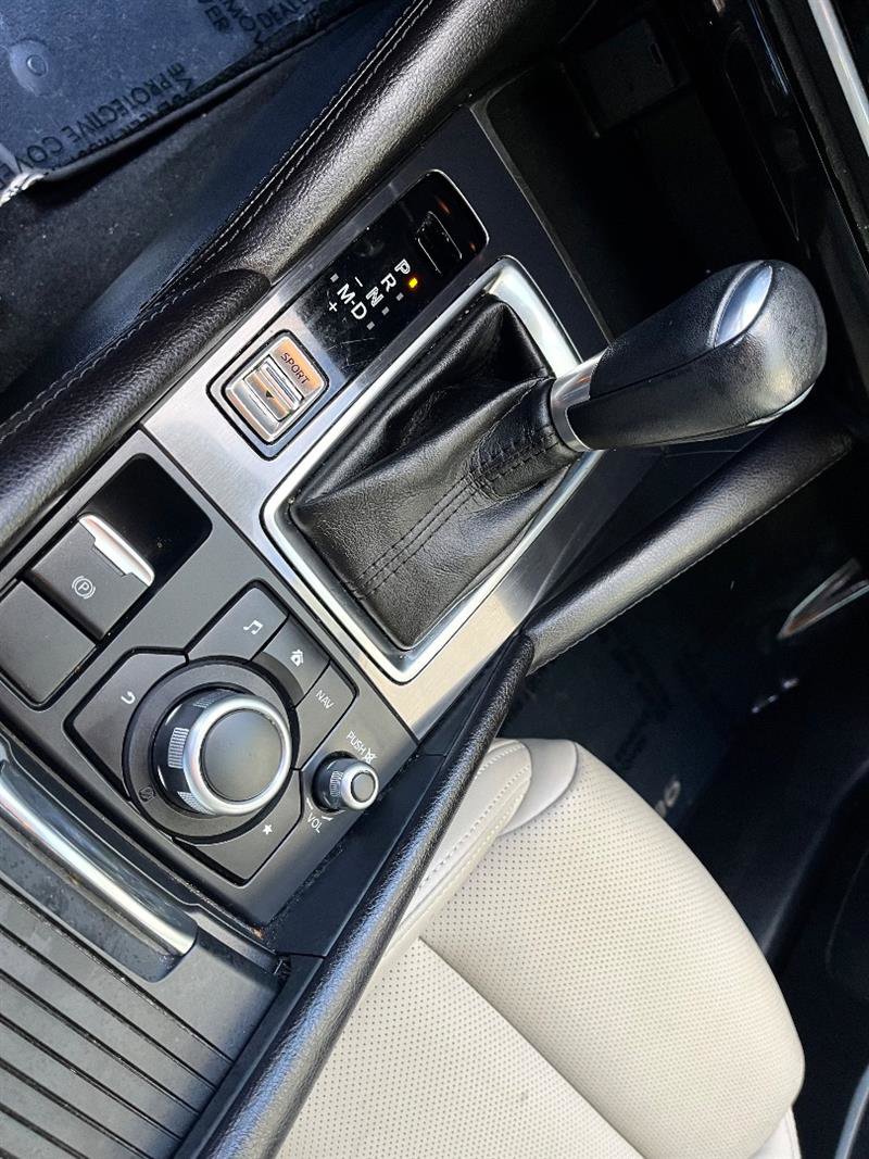 Used 2017 MAZDA MAZDA6 Touring image 14