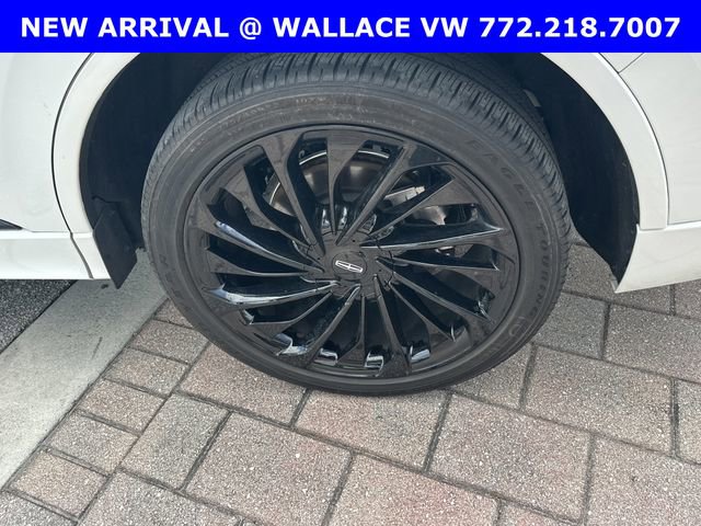 Used 2024 Lincoln Aviator Reserve w/ Equipment Group 201A image 10