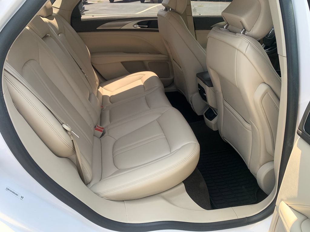 Used 2019 Lincoln MKZ Premiere FWD image 29
