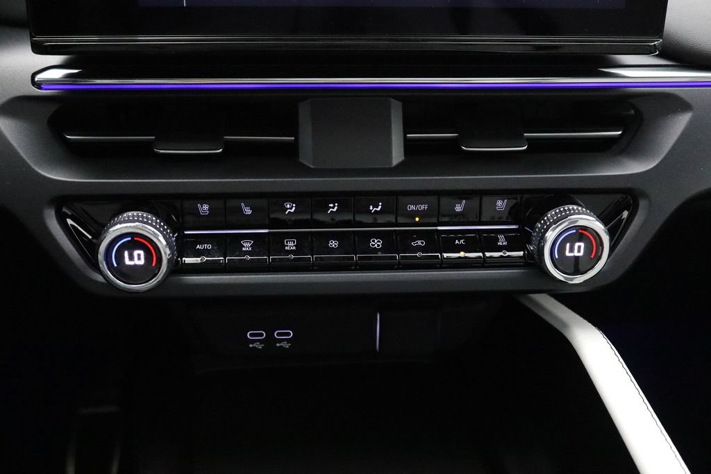 Certified 2024 Acura ZDX A-Spec AWD/4WD image 22