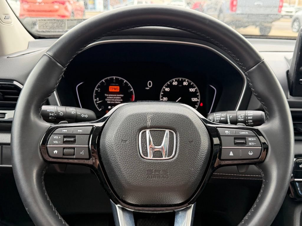 Used 2023 Honda Pilot Touring image 5