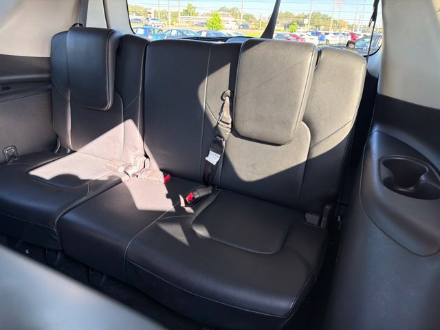 Used 2024 Nissan Armada SL w/ Captain's Chairs Package RWD image 18