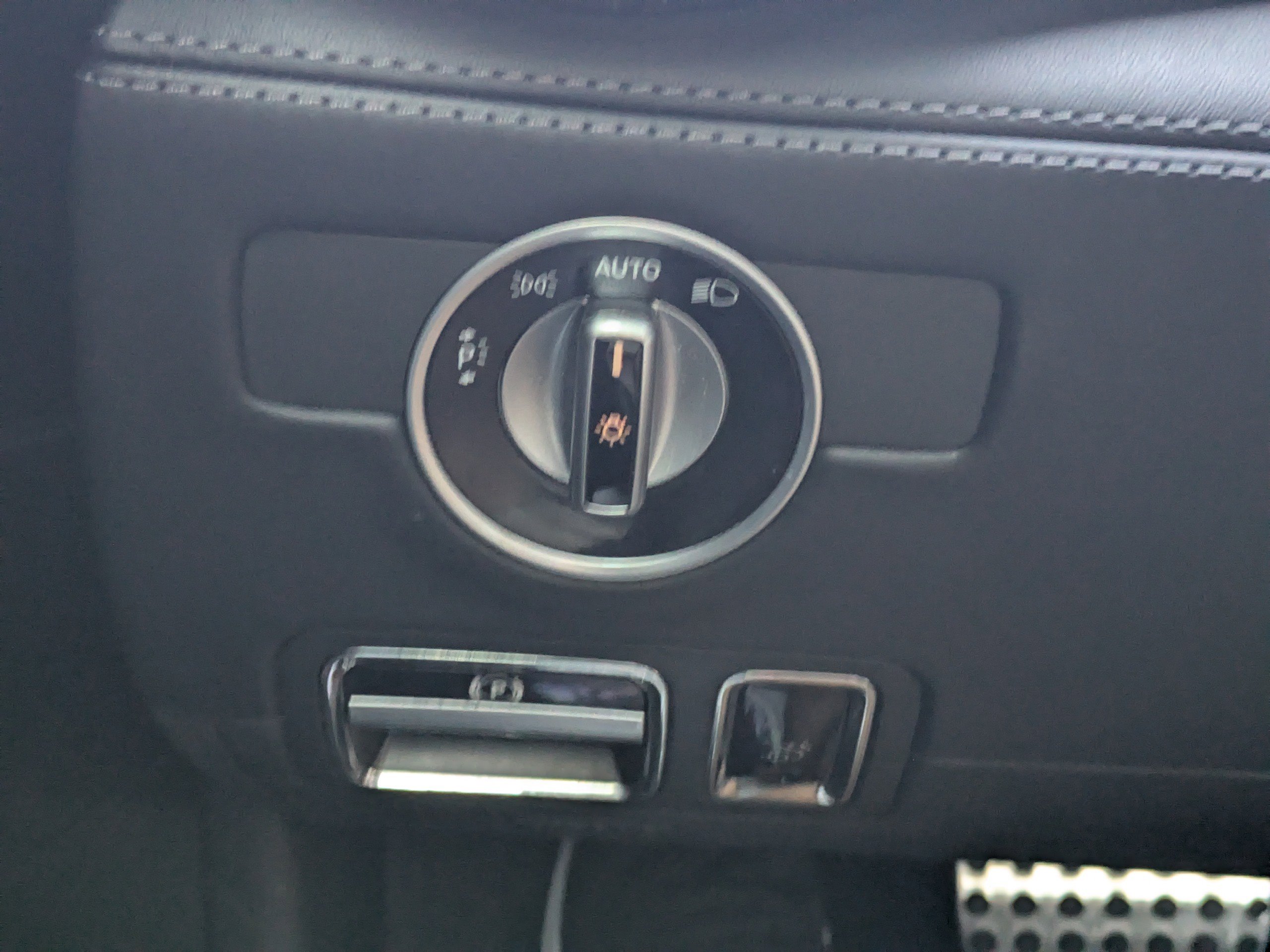 Used 2016 Mercedes-Benz AMG GT S w/ Exclusive Interior Package image 29