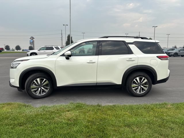 Used 2022 Nissan Pathfinder SV AWD/4WD image 6