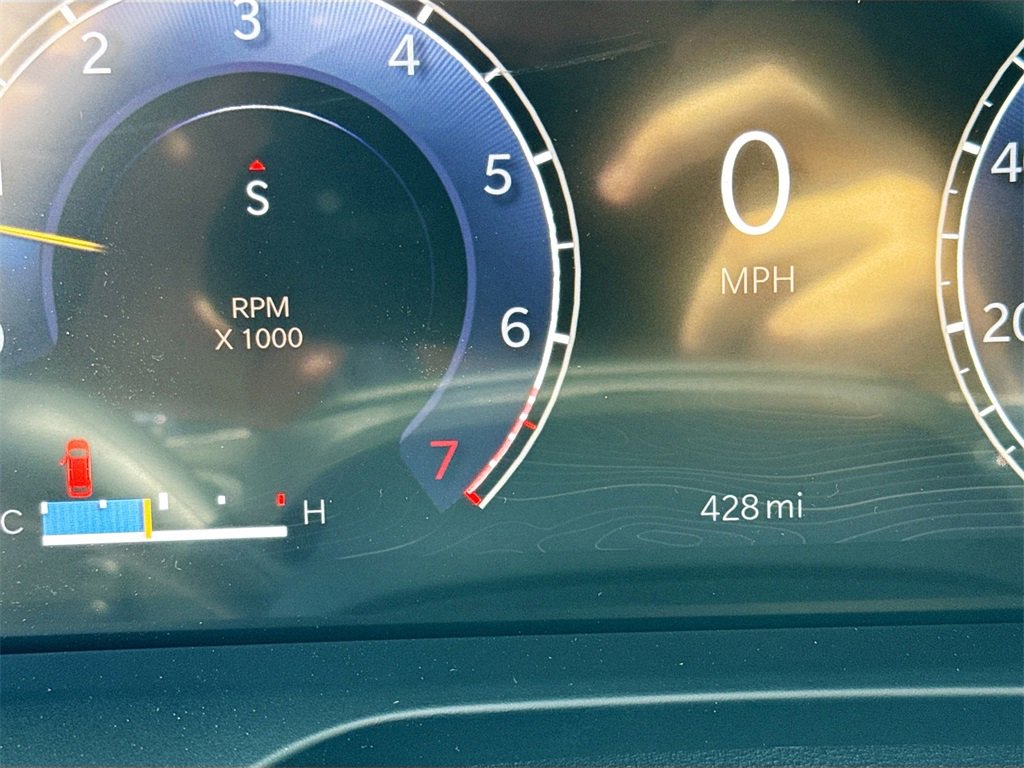 Used 2025 Jeep Grand Cherokee Limited image 13