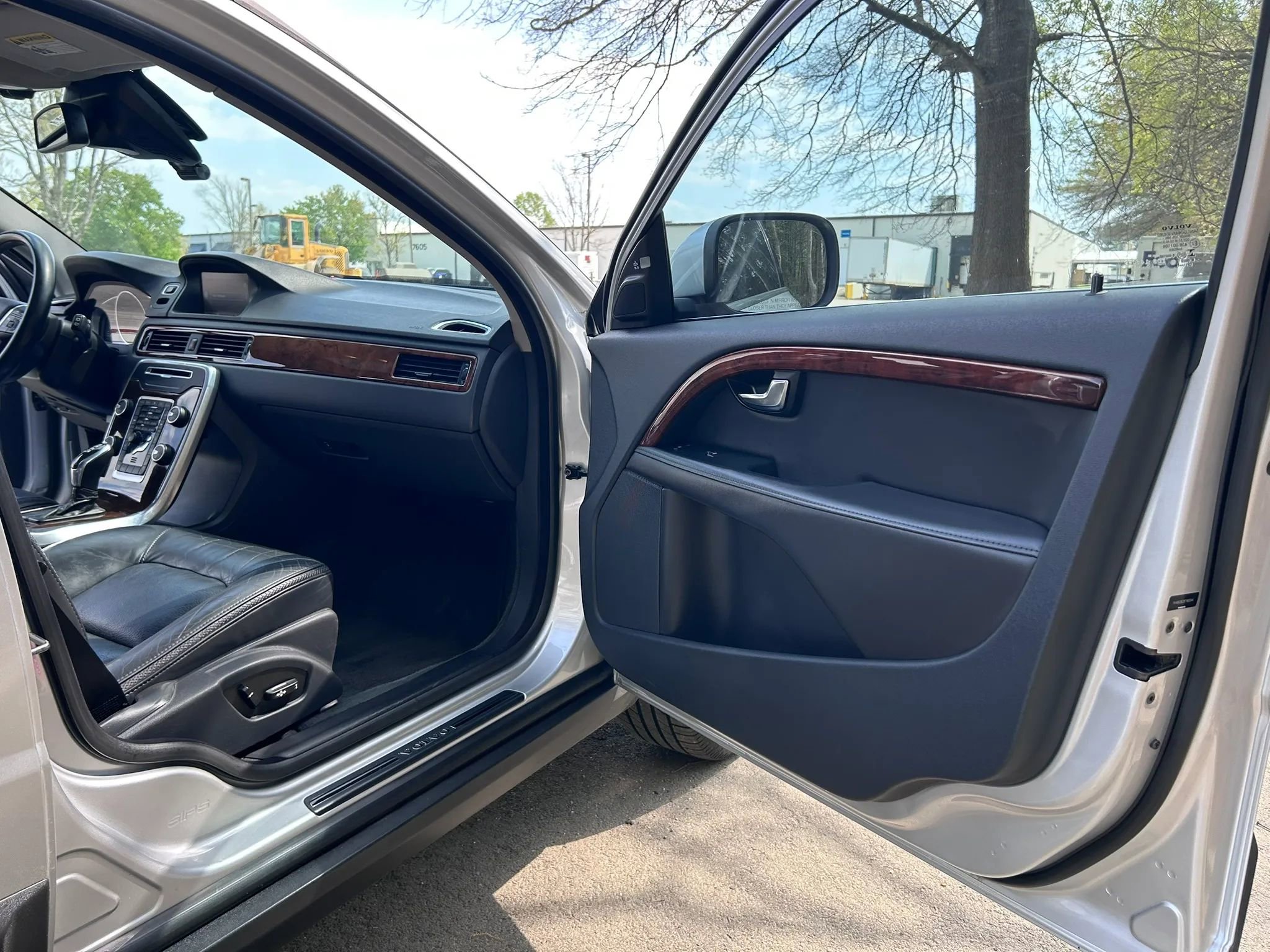 Used 2014 Volvo XC70 T6 image 63