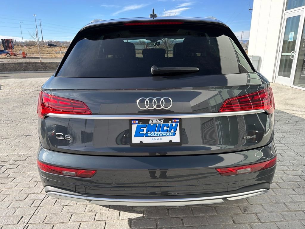 Used 2023 Audi Q5 2.0T Premium w/ Convenience Package image 4