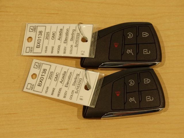 Used 2025 GMC Acadia Elevation image 37