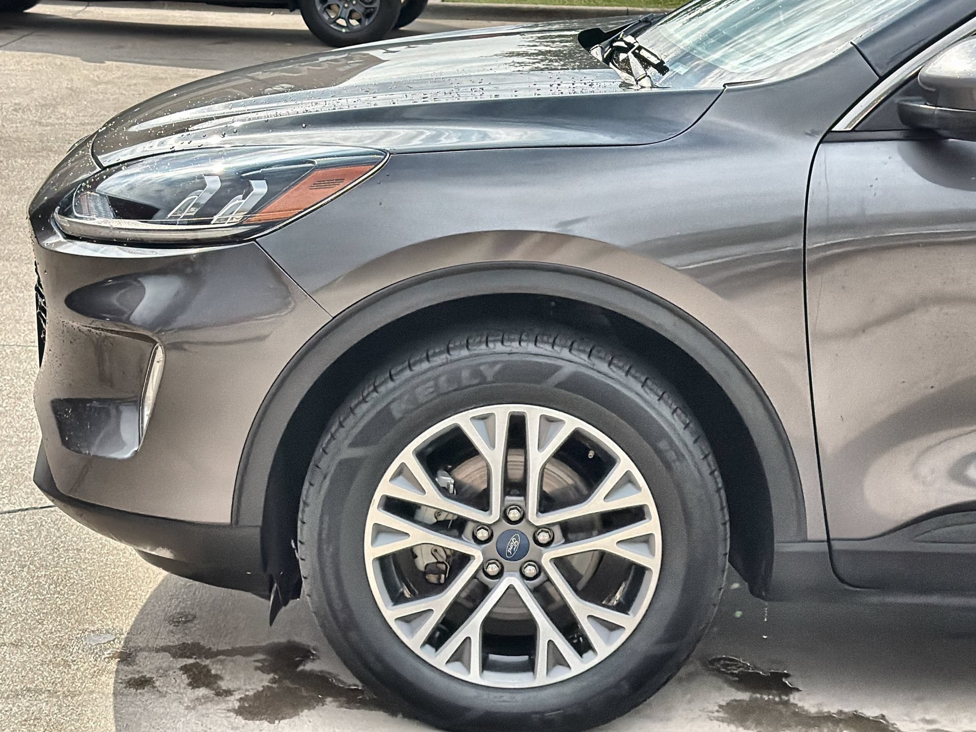 Certified 2021 Ford Escape SEL AWD/4WD image 10
