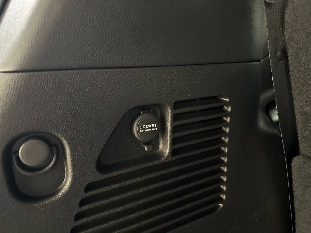 Used 2020 Nissan Armada Platinum image 42