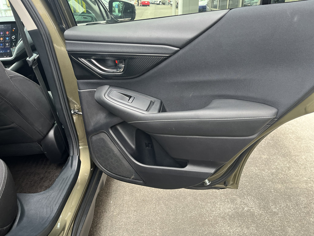 Used 2021 Subaru Outback Premium AWD/4WD image 23