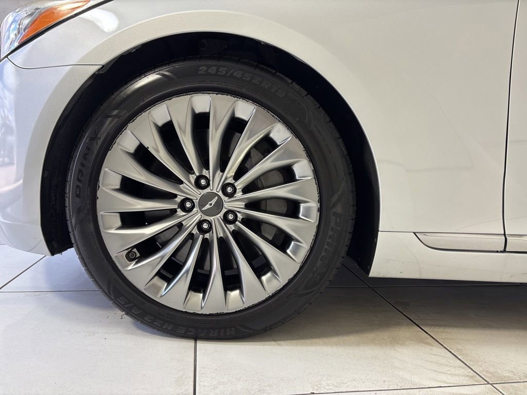 Used 2017 Genesis G90 5.0 Ultimate image 9