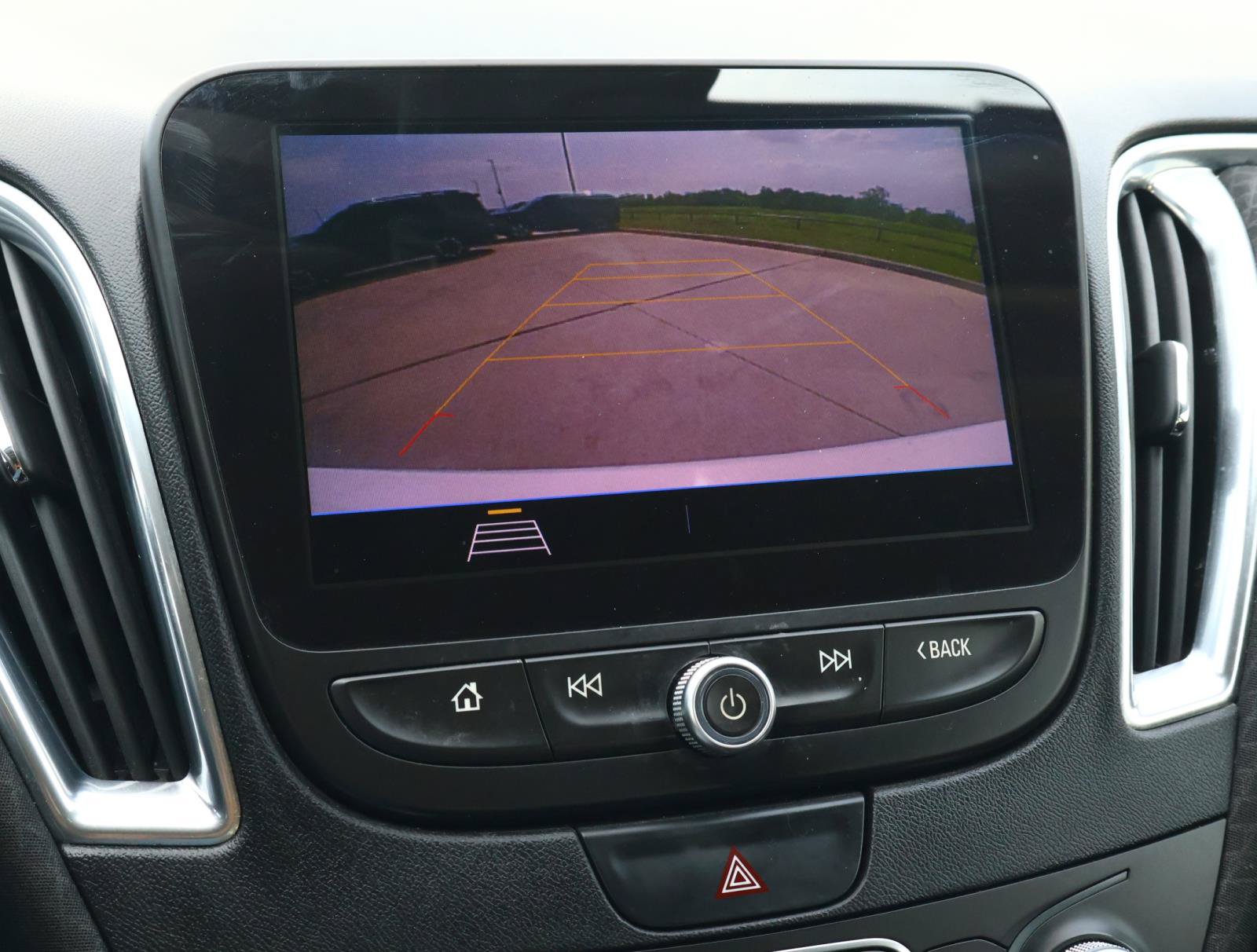 Used 2019 Chevrolet Malibu LT w/ Driver Confidence Package II FWD image 23