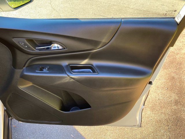 Used 2020 Chevrolet Equinox LT FWD image 34