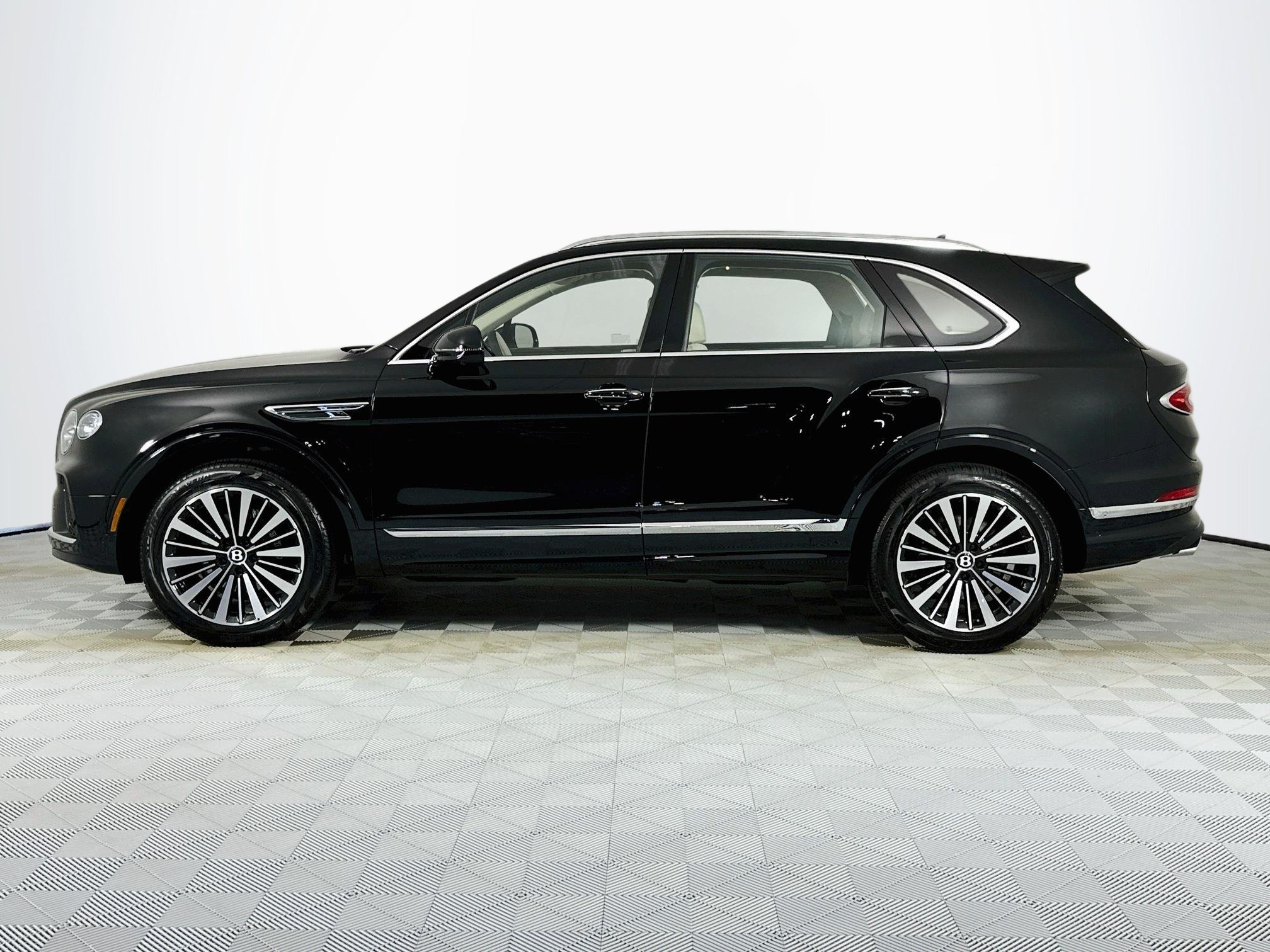 New 2026 Bentley Bentayga AWD/4WD image 8