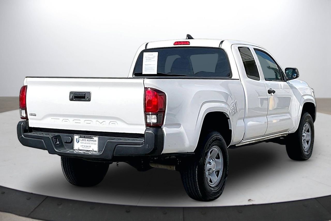 Used 2022 Toyota Tacoma SR RWD image 9