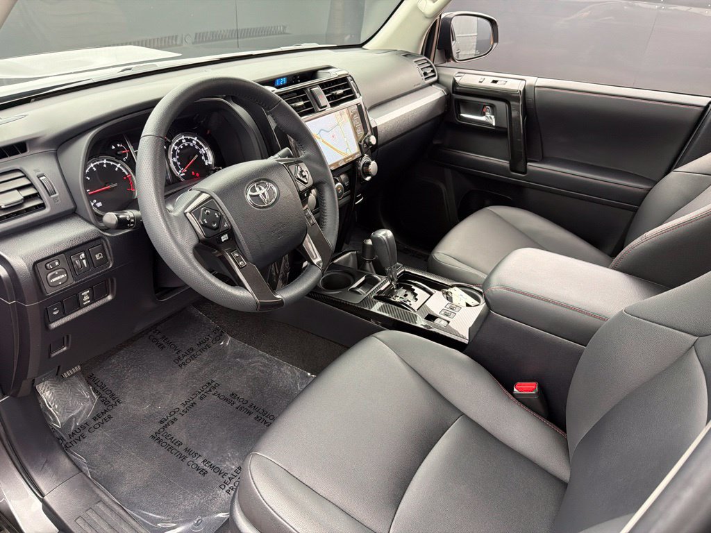Used 2020 Toyota 4Runner Venture w/ Moonroof Package AWD/4WD image 10